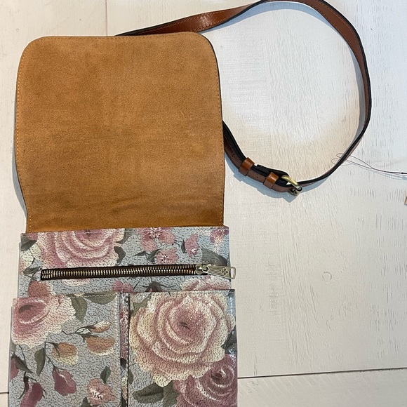 NWT-Patricia Nash Leather Crackled Rose Garden Print💐 - Picture 7 of 12